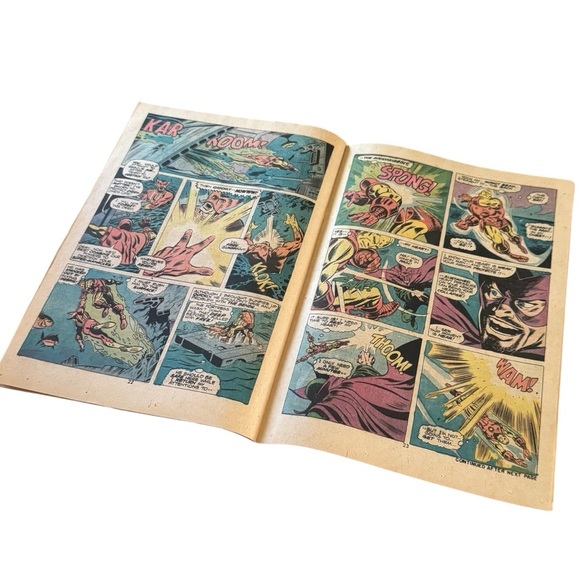 Vintage Marvel The Invincible Iron Man Comic Books Set of (4) USED CONDITION - Picture 4 of 7